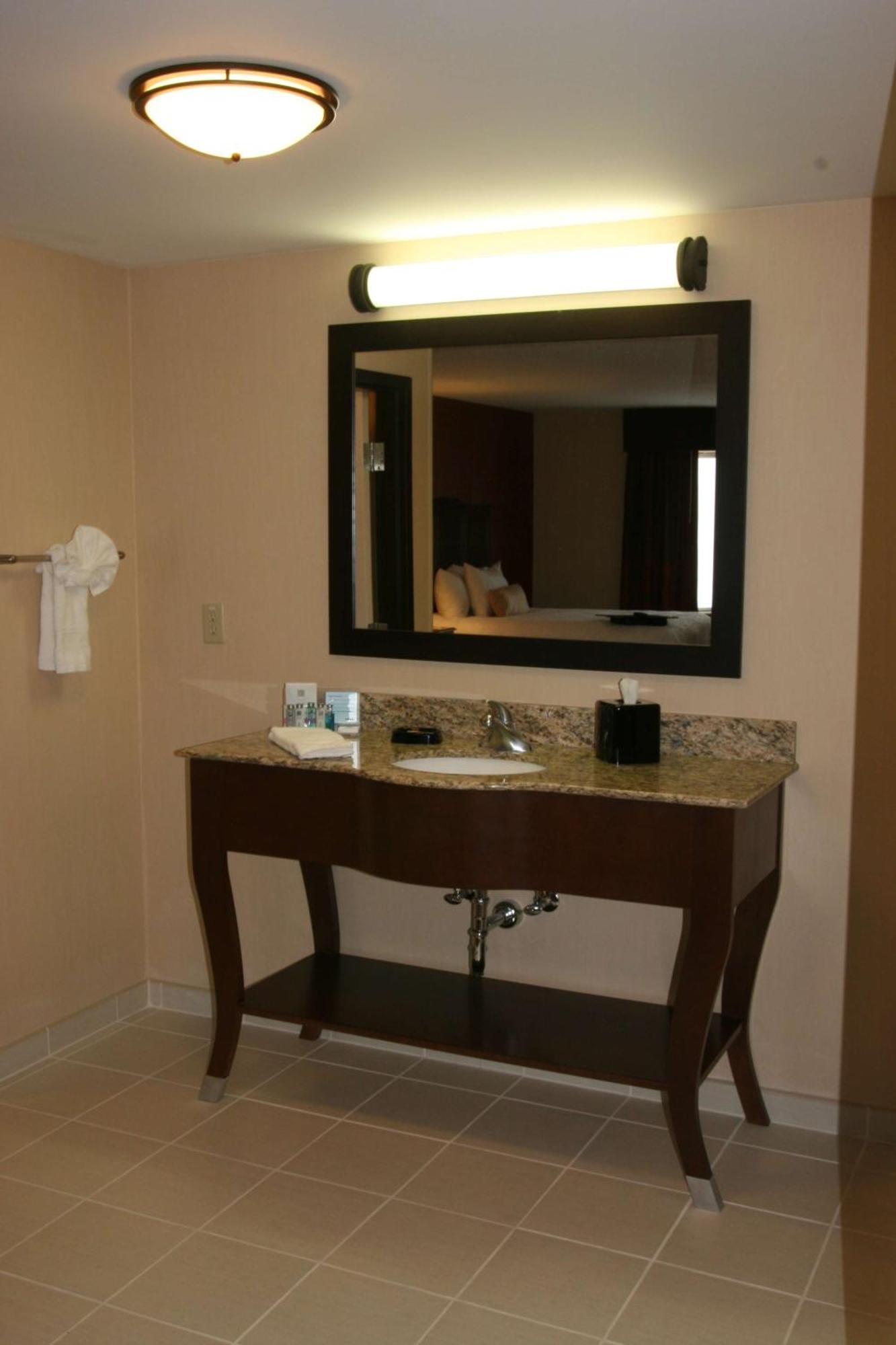 Hampton Inn And Suites Peru Extérieur photo