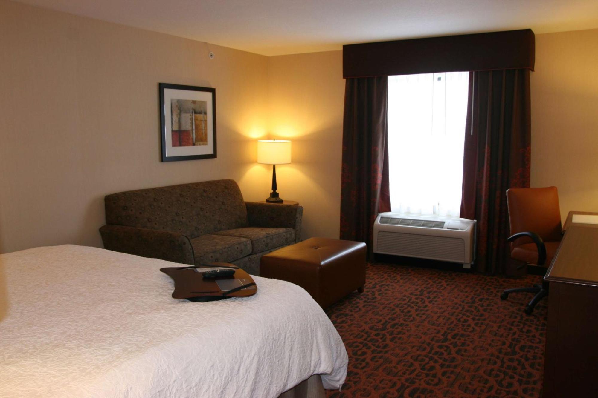 Hampton Inn And Suites Peru Extérieur photo