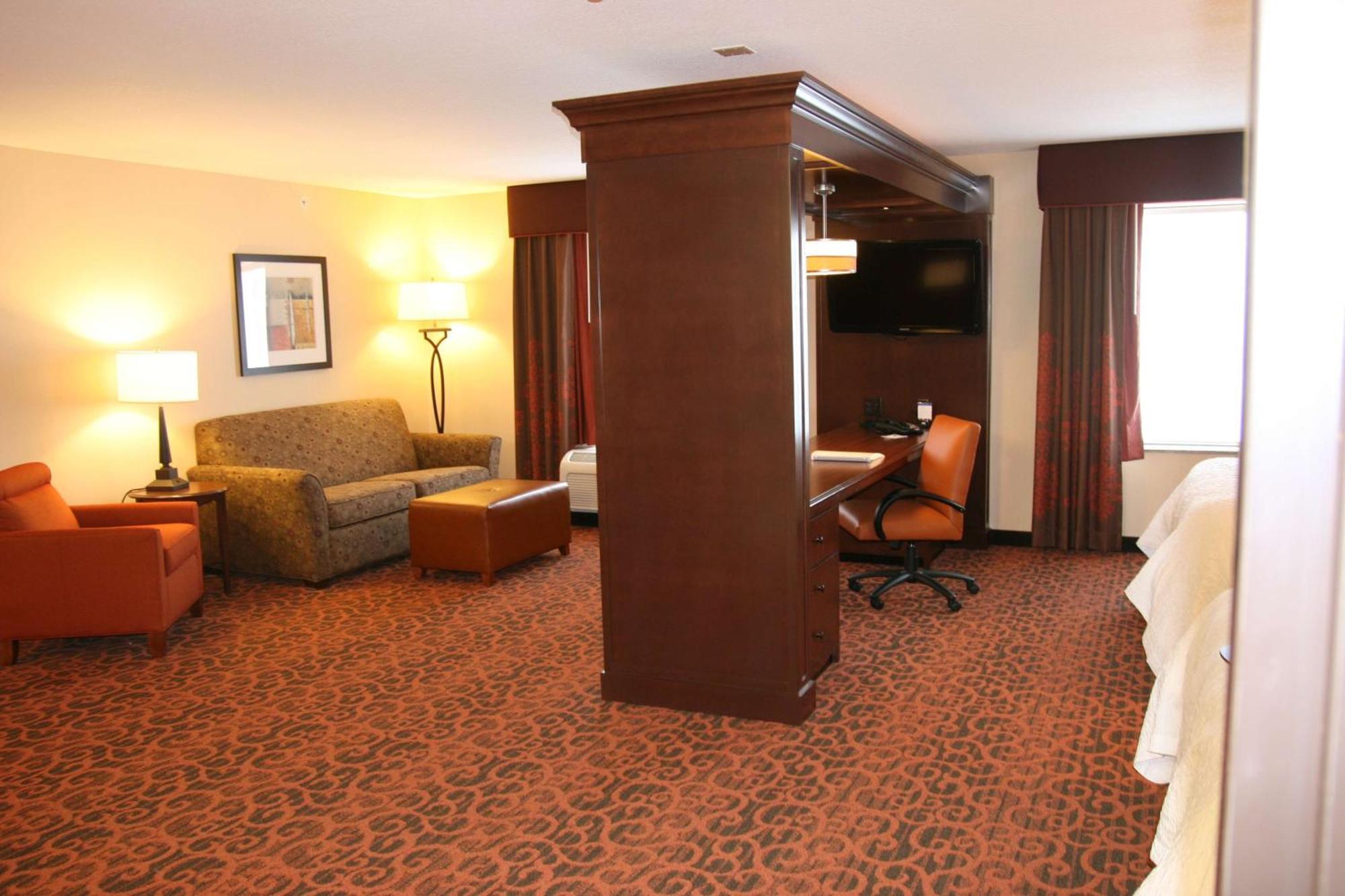 Hampton Inn And Suites Peru Extérieur photo